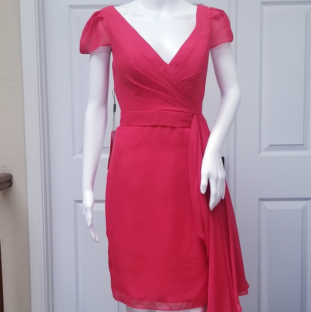 Red Dress by JJ's House